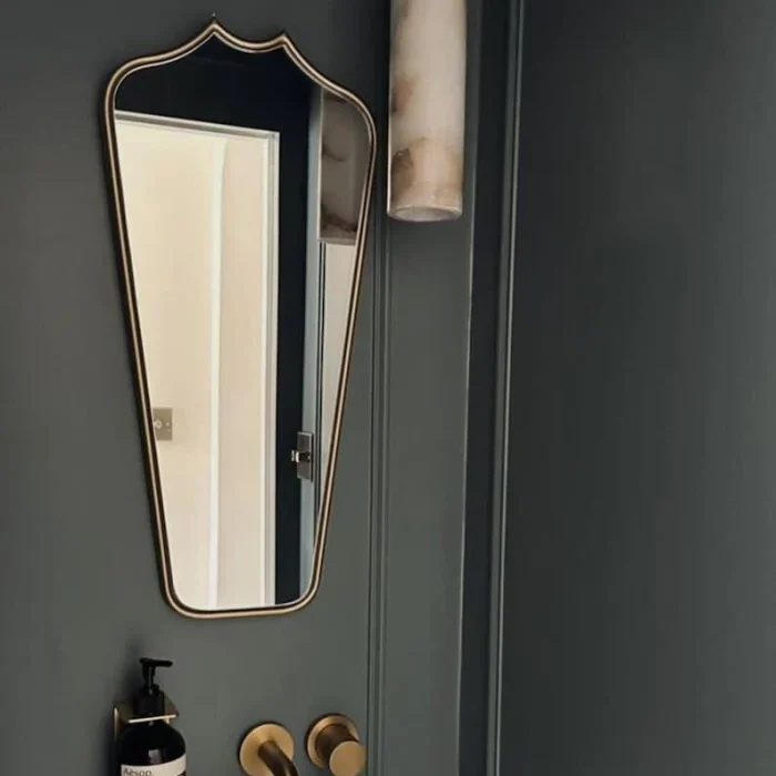 Itana Düzensiz İtalyan Tarzı Banyo Aynası