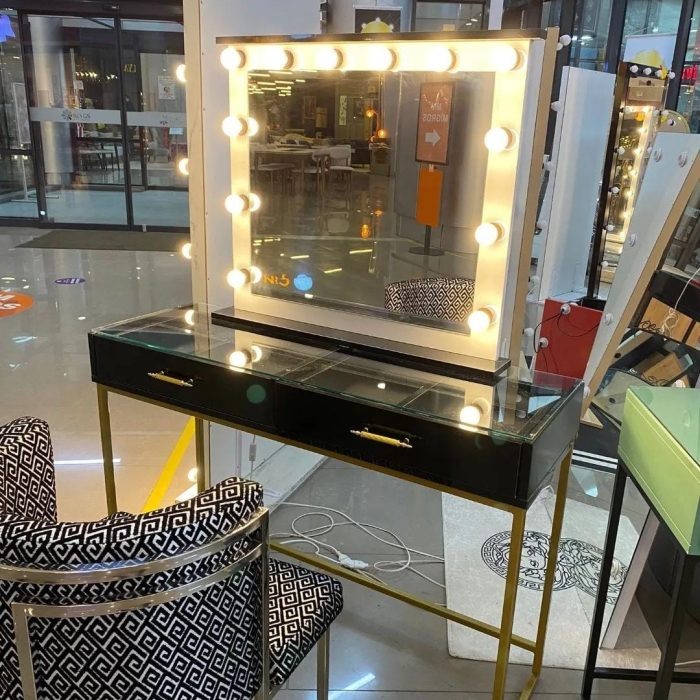İki Çekmeceli Mini Makyaj Masası & Makyaj Aynası